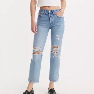 Levi's Classic Blue Denim Jeans - Size 28